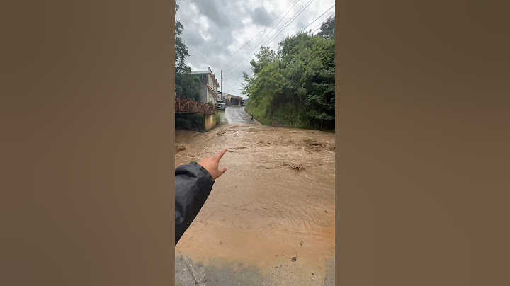 Me quedé atrapado por un río desbordado