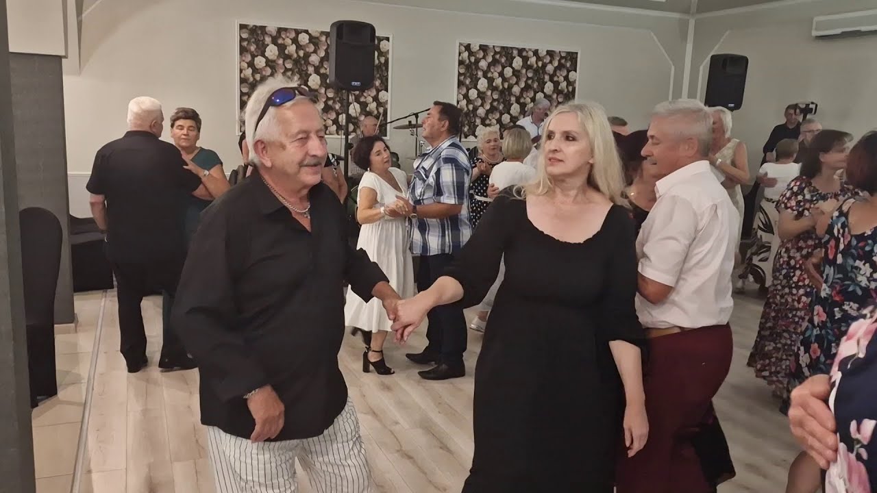 5 sierpnia 2023 Wysokie płoty tato grodził, żeby do Kasi nikt nie chodził.