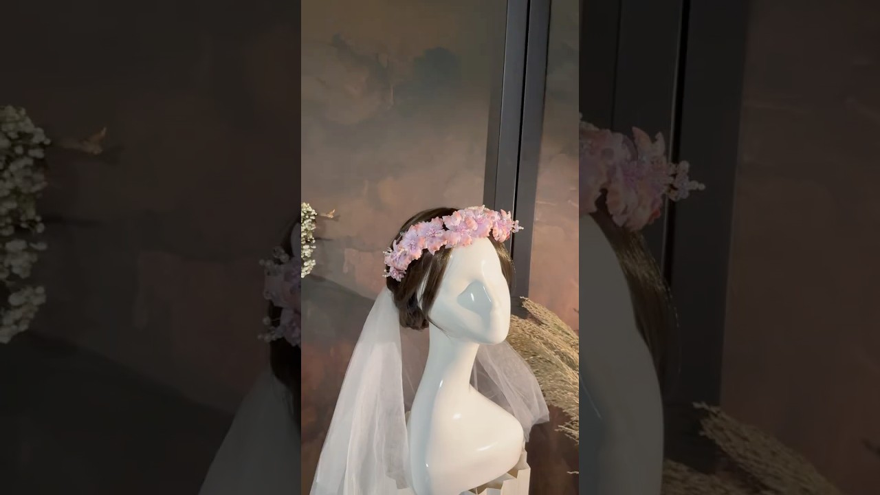 This Pink & Purple Flower Crown Is Pure Wedding Dream 💜 Would You Wear It?