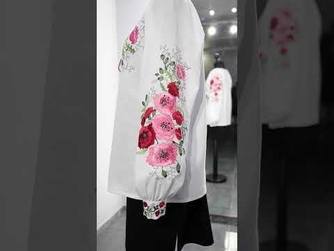 Вышиванка женская с длинным рукавом - реглан, вышивка - маки, Оникс, цвет - белый., видео 1