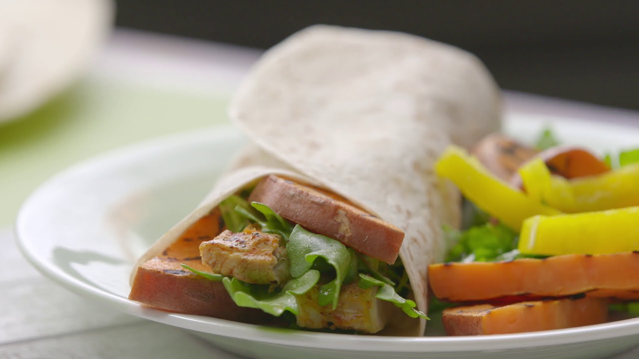 Wrap au dindon grillé, hummus, patate douce et roquette YouTube