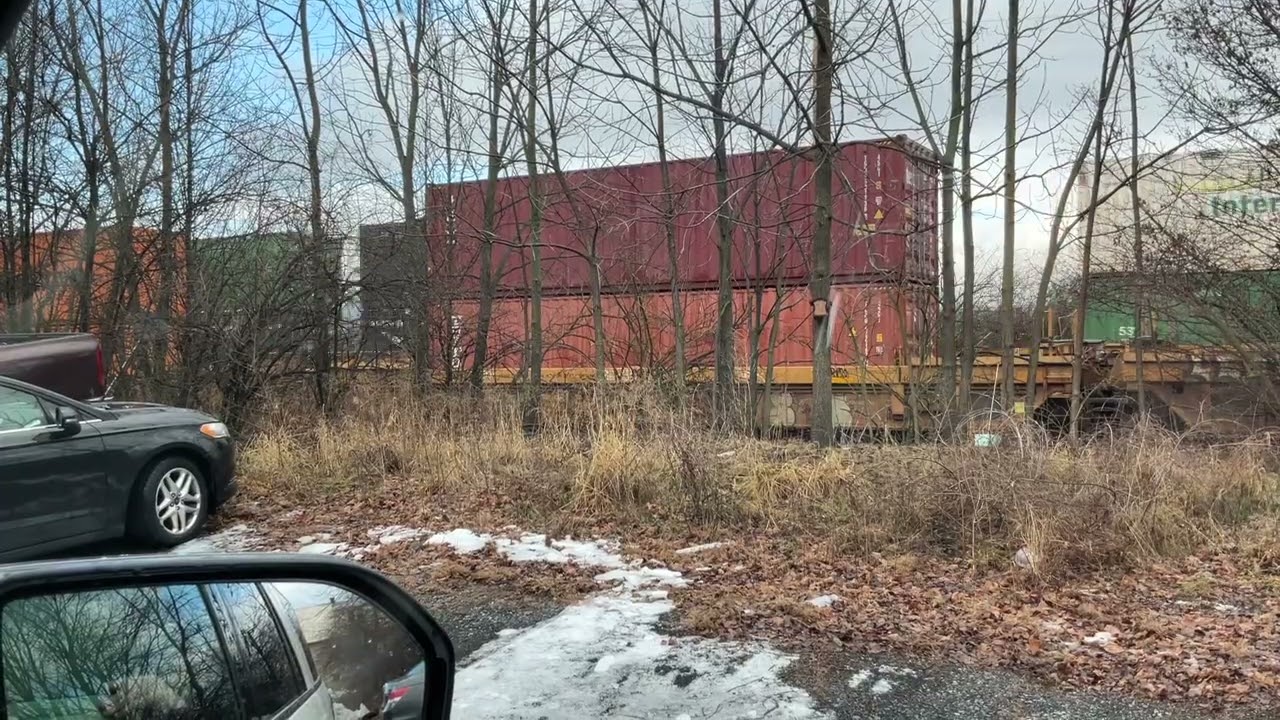 Eastbound NS 28X Intermodal Cleona PA