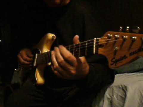 ...Fender (Squier') Mustang - Jazz' Influenced Finger-style Vamp - (in A-minor) - Read More Below !!