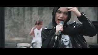 Rocker Jilbab Keren Abis Shella Ikhfa X Jejeguitaradict Takan Bisa