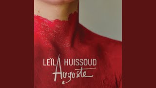 Video thumbnail of "Leïla Huissoud - En fermant les yeux"