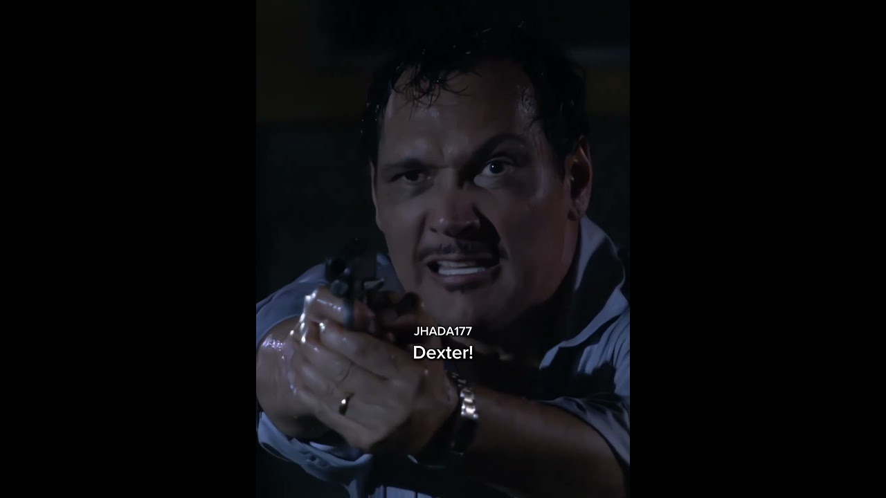 Dexter gets catch after killing Freebo | Dexter S3.EP2 | 