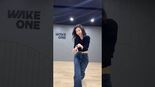 Knock Knock🚪 #KnockChallenge#이채연 #LEECHAEYEON #KNOCK @official_LCY  #김다연 #DAYEON #Kep1er #케플러