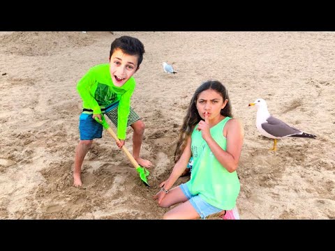 Heidi's Beach Adventure: Stuck in the Sand, Zidane to the Rescue!