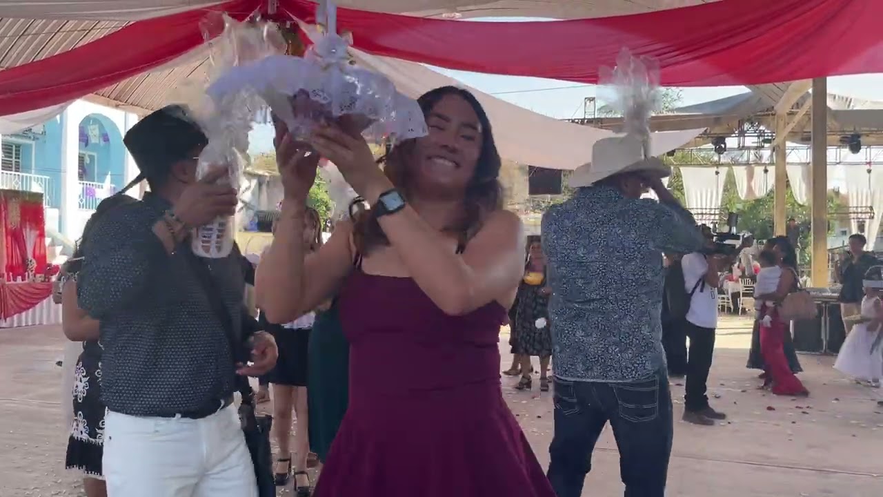 EL BAILE DE LAS FLORES Y CANASTAS FEBRERO 21/26