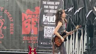 Make Out - Evy Frearson Live At On The Meadow Festival 2024