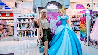 картинка: Toys R Us в Сингапуре