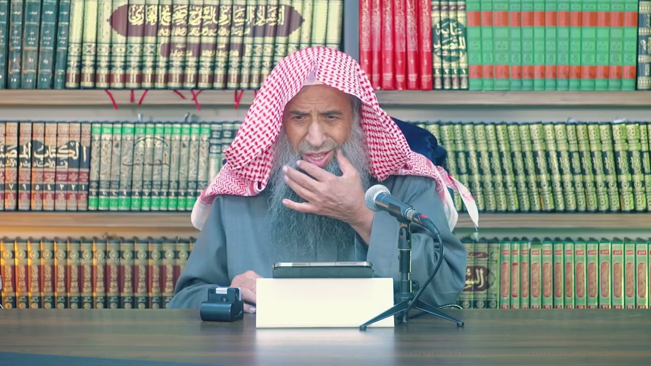 ما حكم زكاة الأرض المشتراة للتجارة إذا بدأ صاحبها في بنائها وتطويرها؟