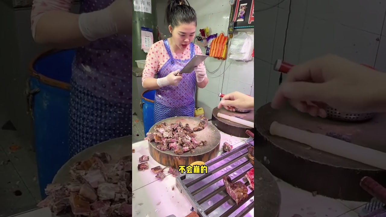 兄妹当街吵架撕破脸！老板现场试刀证清白 结果太意外...#冲突 #记录真实生活 #刀工 #厨房菜刀