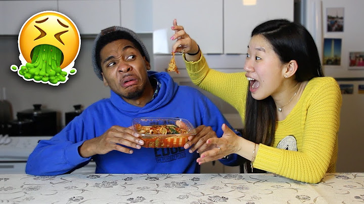My Fiance Eats Korean Food For The First Time! | SLICE n RICE 🍕🍚