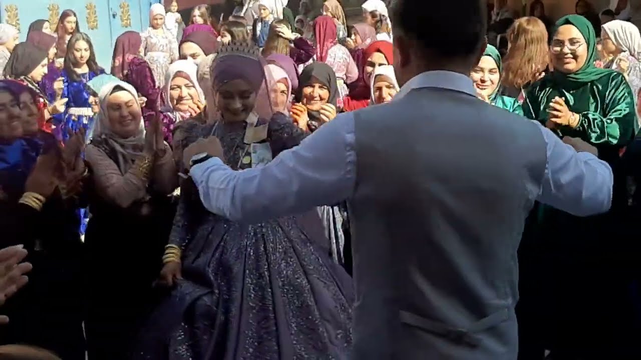 Aslan Mustafa (potbori) - AKŞEHİR Karahüyük mah Mustafa & Merve Başeğmez çiftinin nişanı