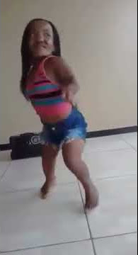 Video Lucu _ Orang kerdil joged