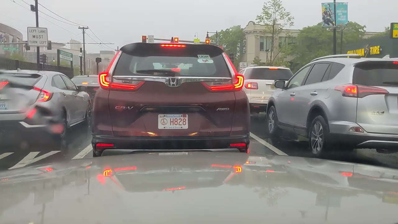 Boston Drive: Commonwealth Avenue in a Crown Victoria on a rainy day ASMR