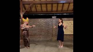 Learning Balinese Dance, Bali, One Life Adventures from Hanh V. 🇮🇩
