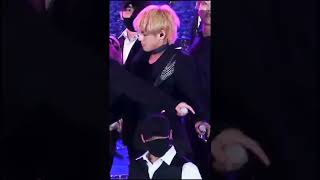 sajaunga lutkar bhi tere badan ki dali ko ❤️ kim taehyung edit 🔥#taehyunghot #kimtaehyung #btsedits