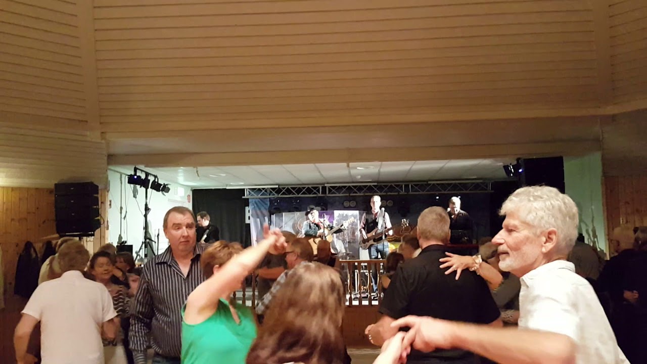 FRAMED spelade upp till dans på Bergviks-Parken sept.-2017 Kramiz :--))