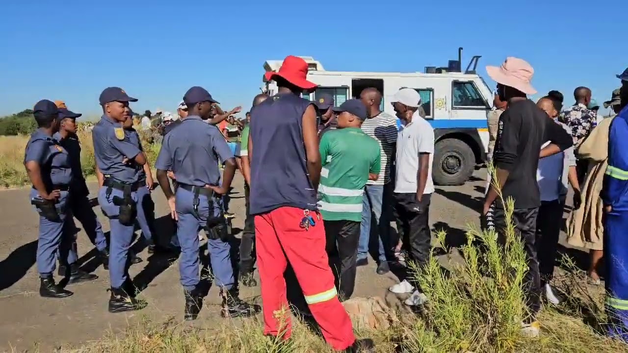 Bloemfontein land grab: Red Ants upset occupiers 2