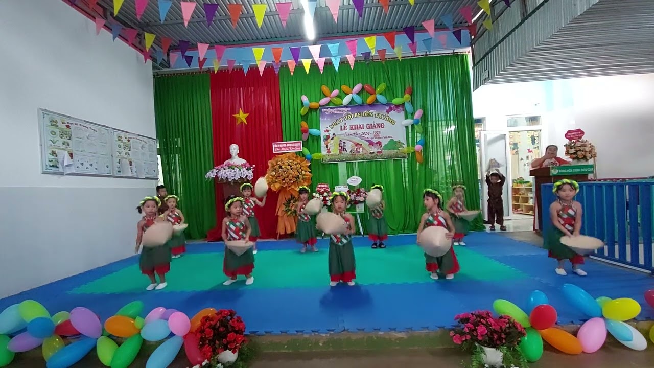 múa Em yêu mùa hè quê em