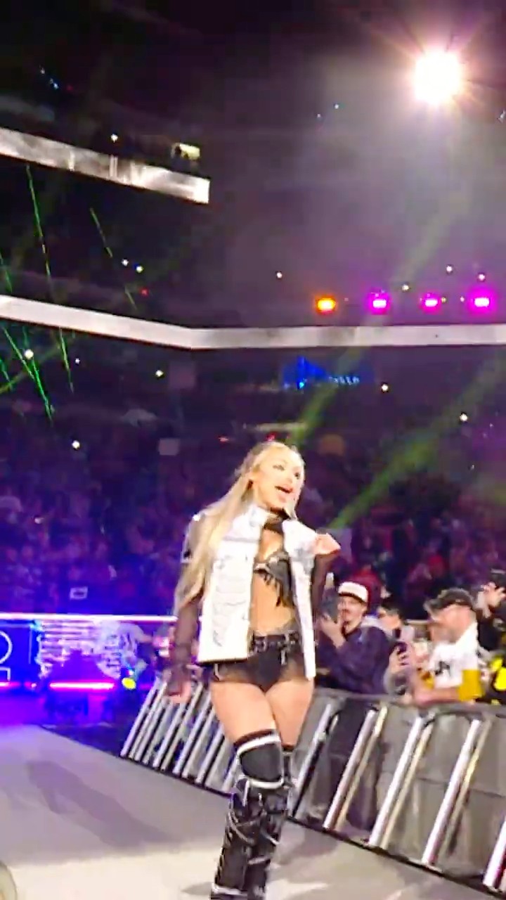 Liv Morgan makes her entrance as the 2nd woman in the #RoyalRumble ?
