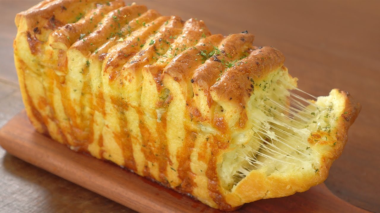 폭신폭신, 크림치즈 마늘빵 만들기 :: 한장씩 찢어먹는 마늘식빵 :: 치즈빵 :: Cream Cheese Garlic Bread