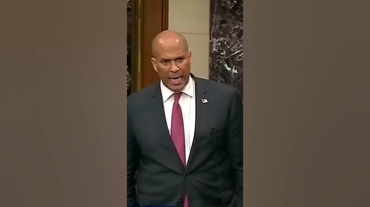 Sen. Booker: Democrats ‘complicit’ in Trump agenda, Klobuchar fires back