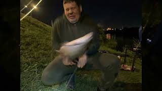 Вечерняя рыбалка.  Поимка МИНОГИ в Москва реке!