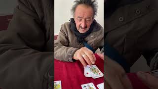 Hacıali Tribe Girmiş Çatlı’nın Kahvehanede Fal Bakıyo .