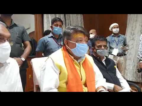 प्रशासनिक अधिकारियों से चर्चा के बाद BJP राष्ट्रीय महासचिव कैलाश विजयवर्गीय मीडिया से चर्चा करते हुए
