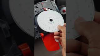 Colocando Disco No Tacógrafo