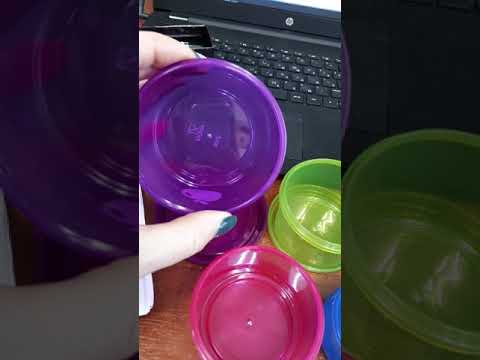 Часы на белом браслете, набор контейнеров. Каталог Avon 8/2019