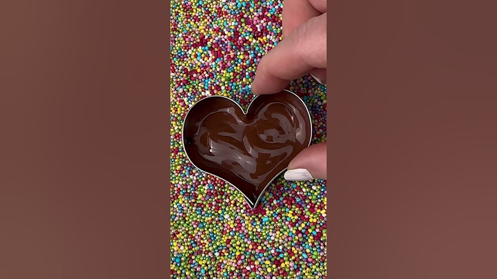 How to make chocolate hearts with colorful sprinkles #heart #chocolate #sprinkles