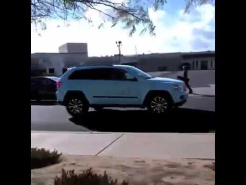 شايف يا كلب يا حقير