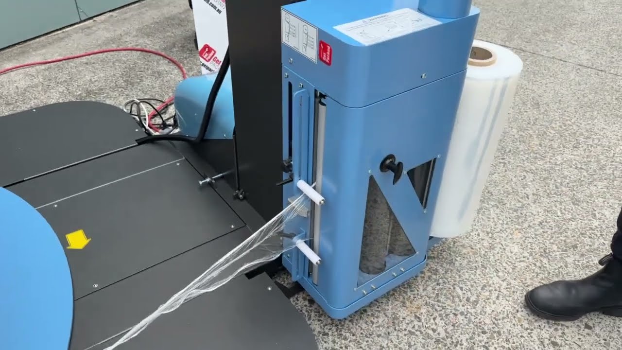 Roping Device for a Pallet Stretch Wrapping Machine