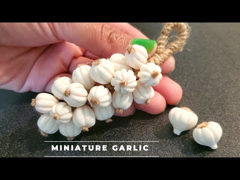 LUOZZY Miniature Garlic Models - 2 Strings Of 1:12 Scale Dollhouse Accessories, Realistic Resin Garlic