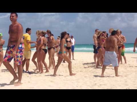 Mucho Beach Butts and Bikinis