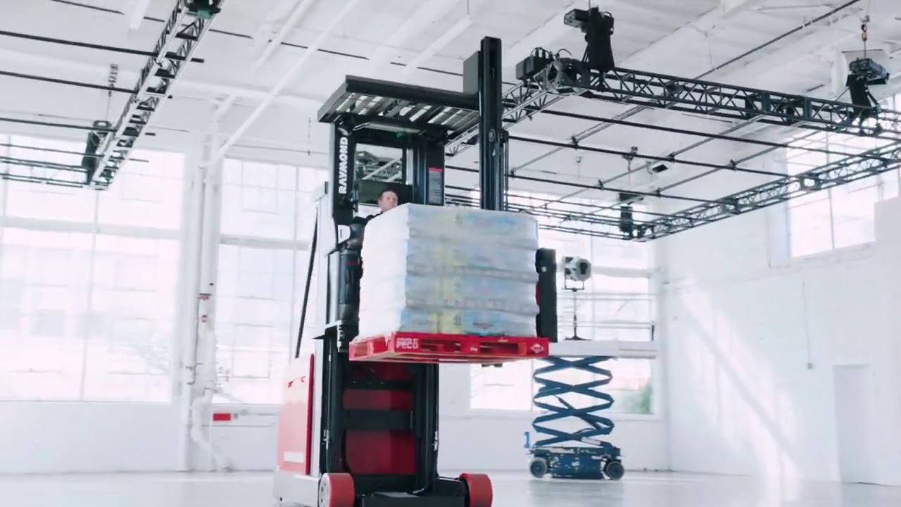 Toyota- Raymond 9600 9700 Swing Reach Truck Very Narrow Aisle Versatility