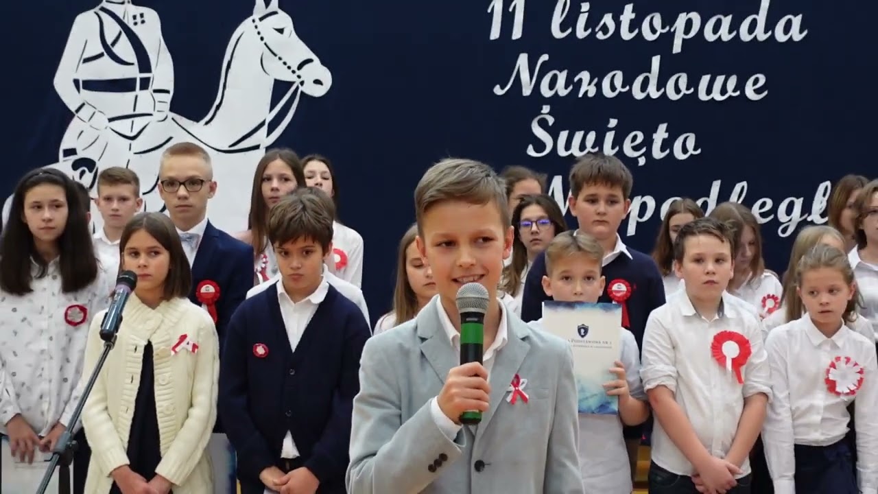 Apel z okazji Narodowego Święta Niepodległości w Szkole Podstawowej nr 1 w Legionowie. 10.11.22 r.