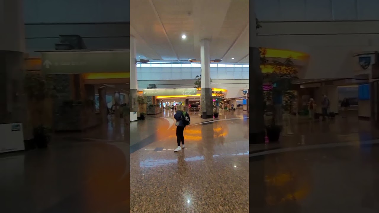 ANC what a nice Airport with fantastic views of mountains and planespotting