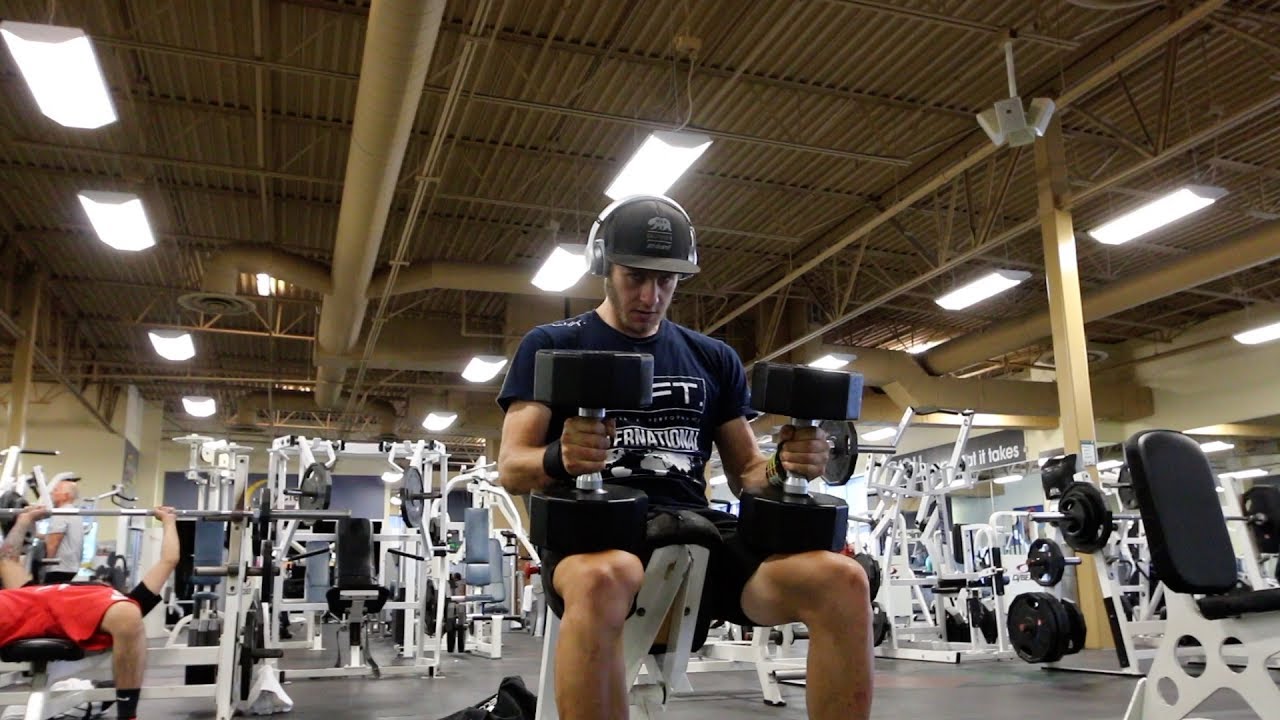 UPPER BODY DAY [BENCH PROGRESSION] - YouTube
