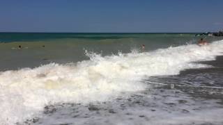 Slowmo Waves Crimea