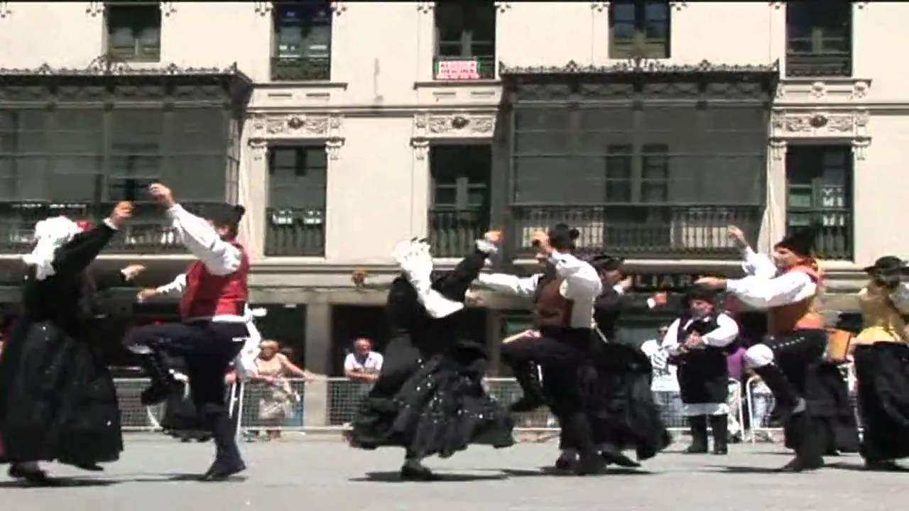 PONTEVEDRA FIESTAS PEREGRINA 2010 GRUPO CELME