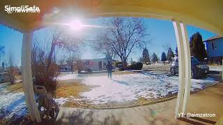 Shocking moment FedEx driver gets truck stolen mid-delivery