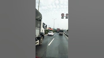 NÚT GIAO NHAU GIỮA PHAN VĂN HỚN VÀ QUỐC LỘ 1A