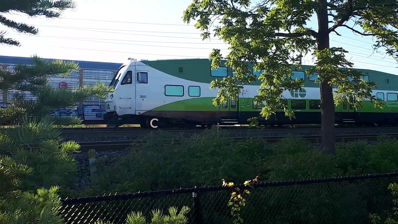 GMTX 2254 and 2323 Meets WestBound Go 360 and East Bound Double Header ...