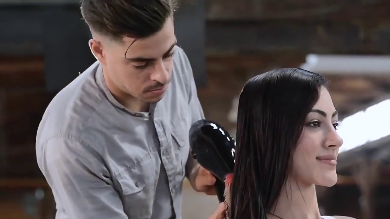 Hair Tutorial   Sleek Hollywood Glam with Michael Dueñas