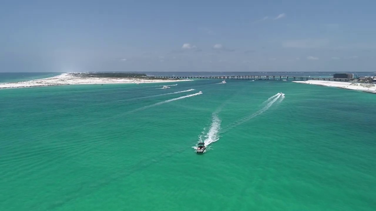 Pontoon Boats & Ski Boats in Destin Florida YouTube